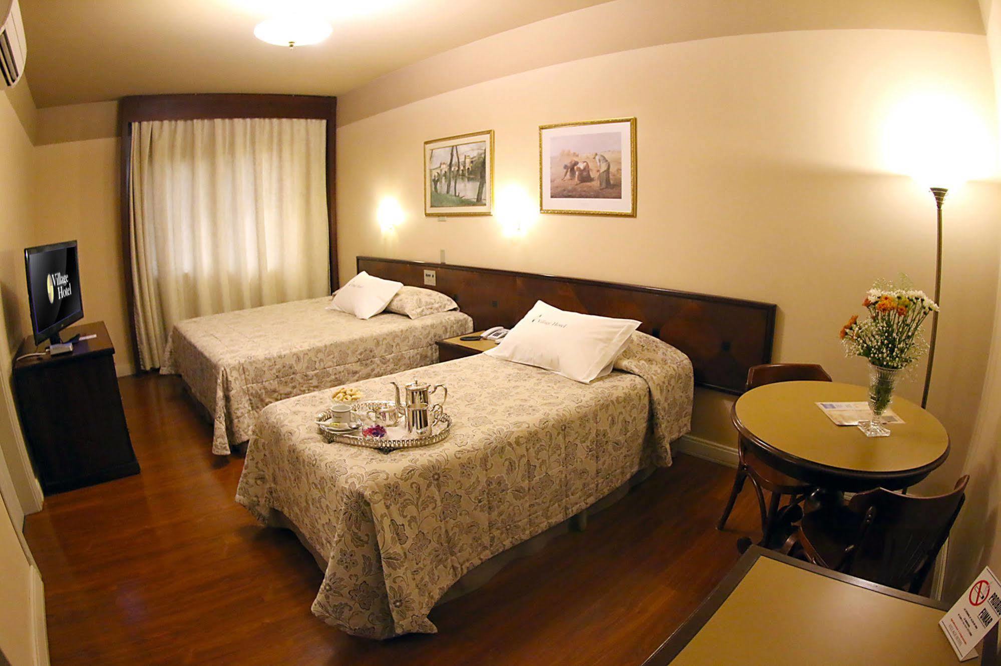 Village Hotel Ponta Grossa  Exterior photo